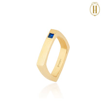 Kaiser-Gold-Ring-with-Blue-Sapphire-1