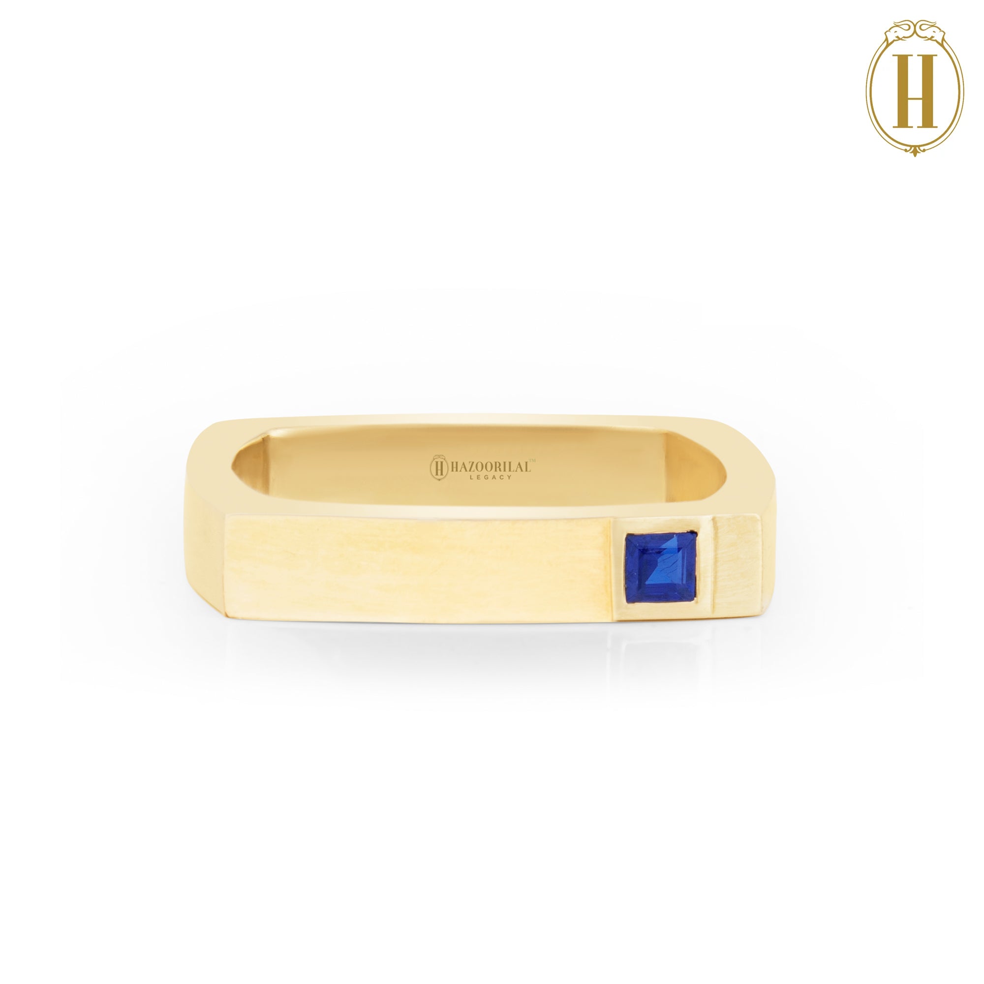 Kaiser-Gold-Ring-with-Blue-Sapphire-2