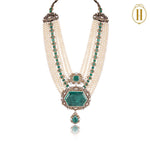 The-Vintage-Voyage-Royal-Vintage-Pearl-Necklace-with-179-carat-Natural-Emerald-3