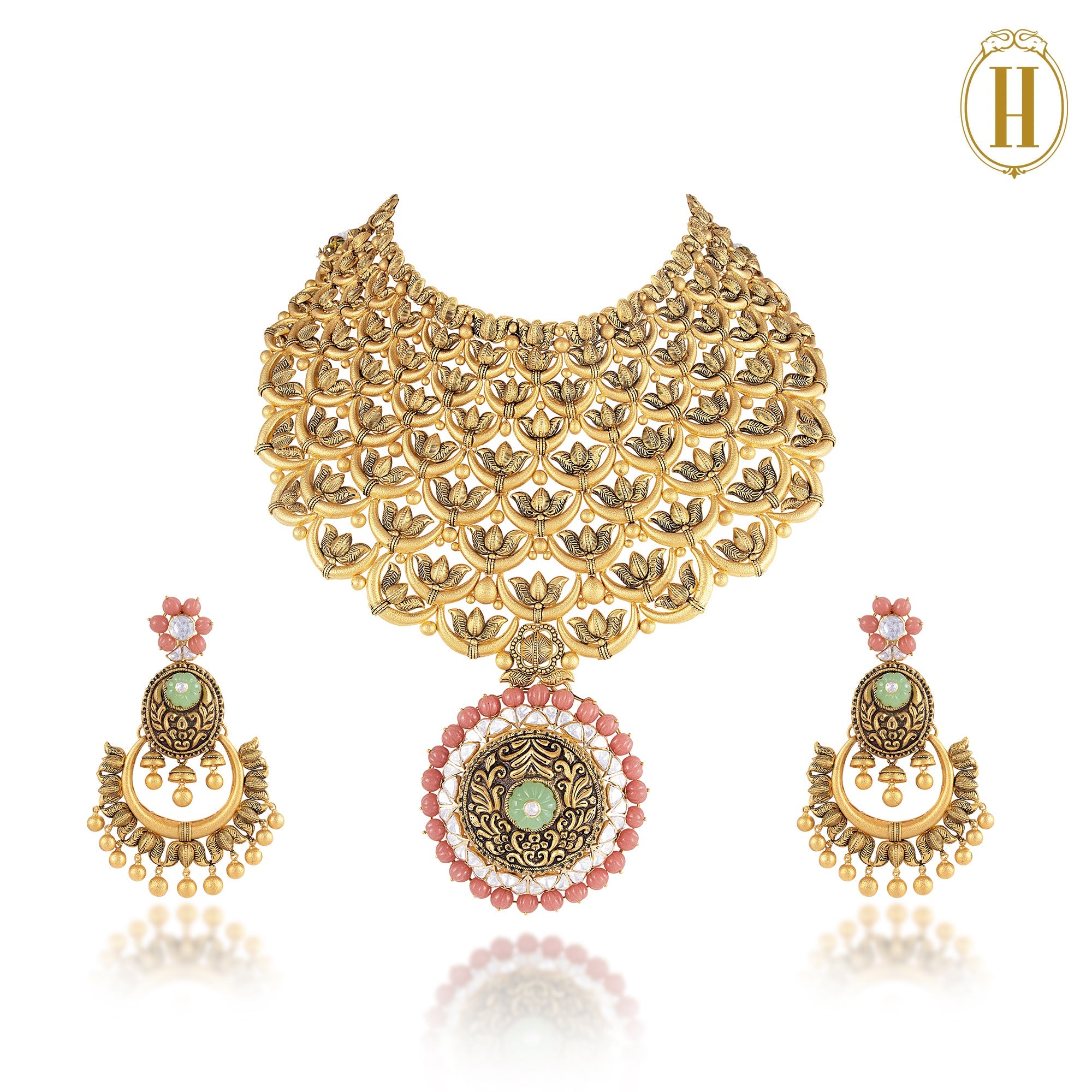 The-Vintage-Voyage-Vintage-Voyage-Handcrafted-Bridal-Gold-Set-3