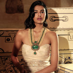 The-Vintage-Voyage-Royal-Vintage-Pearl-Necklace-with-179-carat-Natural-Emerald-2
