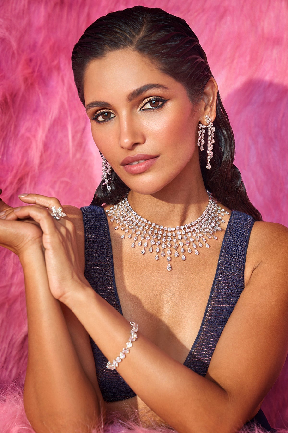 festive edit enquire 4